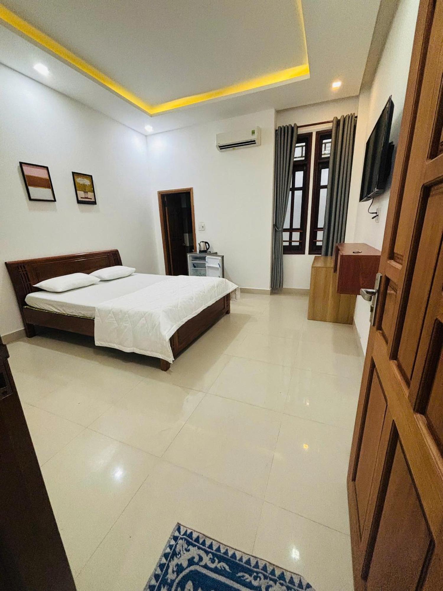 Apartment Ha Linh *